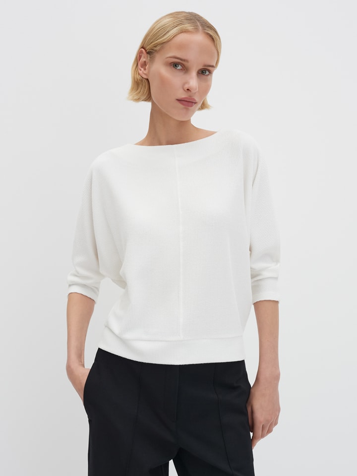 Sweter w kolorze białym