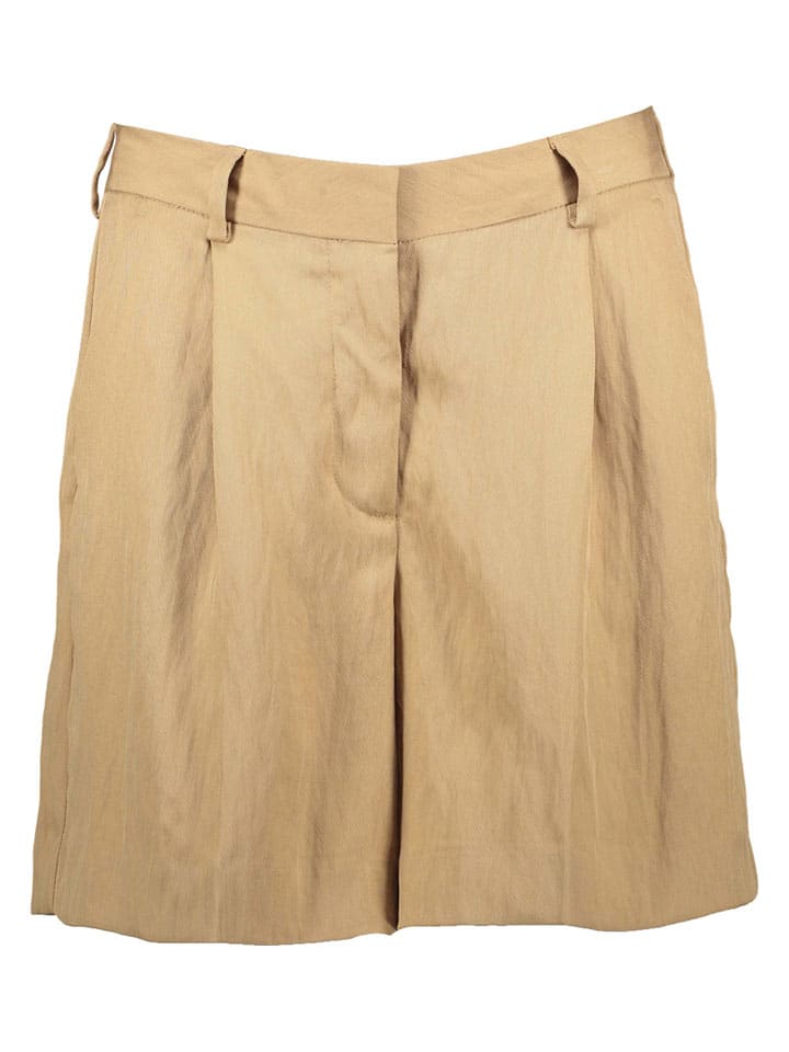 Shorts in Beige