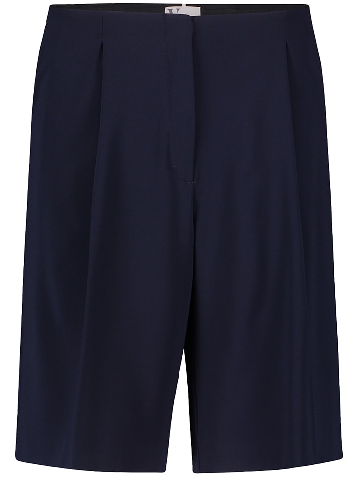 Bermudas in Dunkelblau
