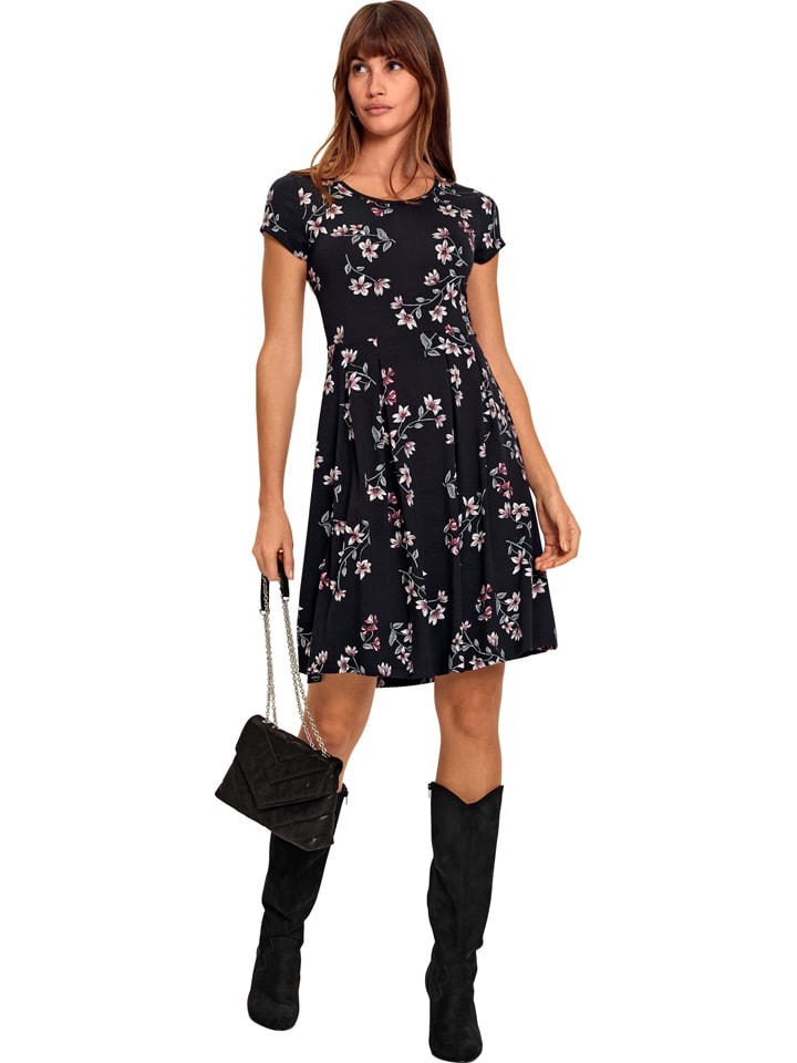 Kleid in Schwarz
