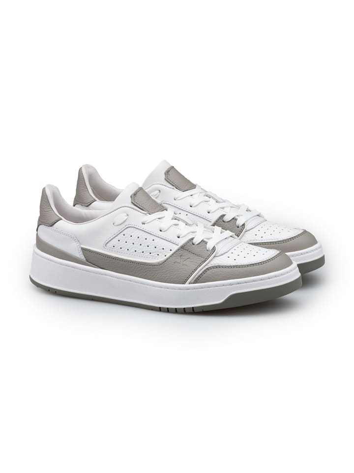 Skórzane sneakersy w kolorze biało-szarym