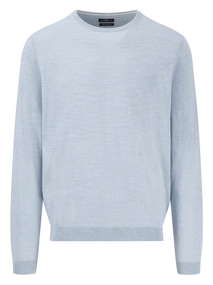 Pullover in Hellblau