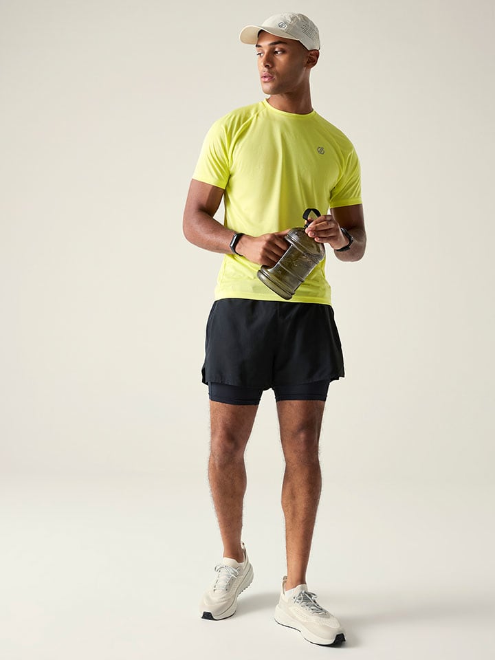 Functioneel short "Movement II" geel