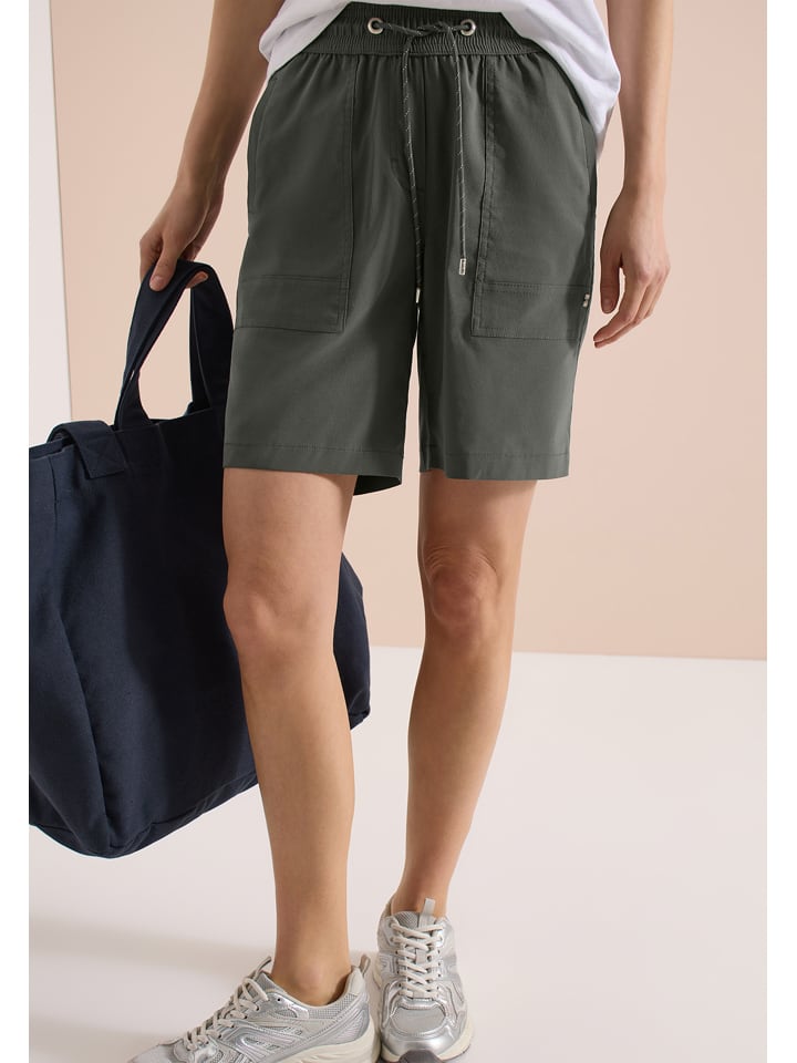 Shorts in Khaki
