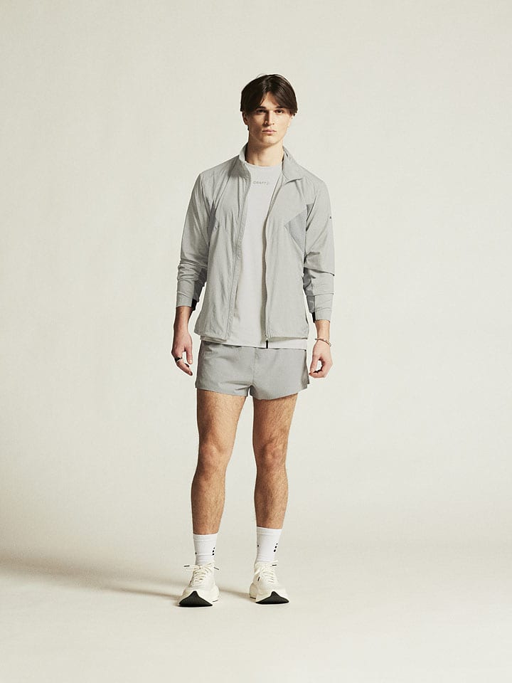 Trainingsshorts "Adv Essence 2" in Grau