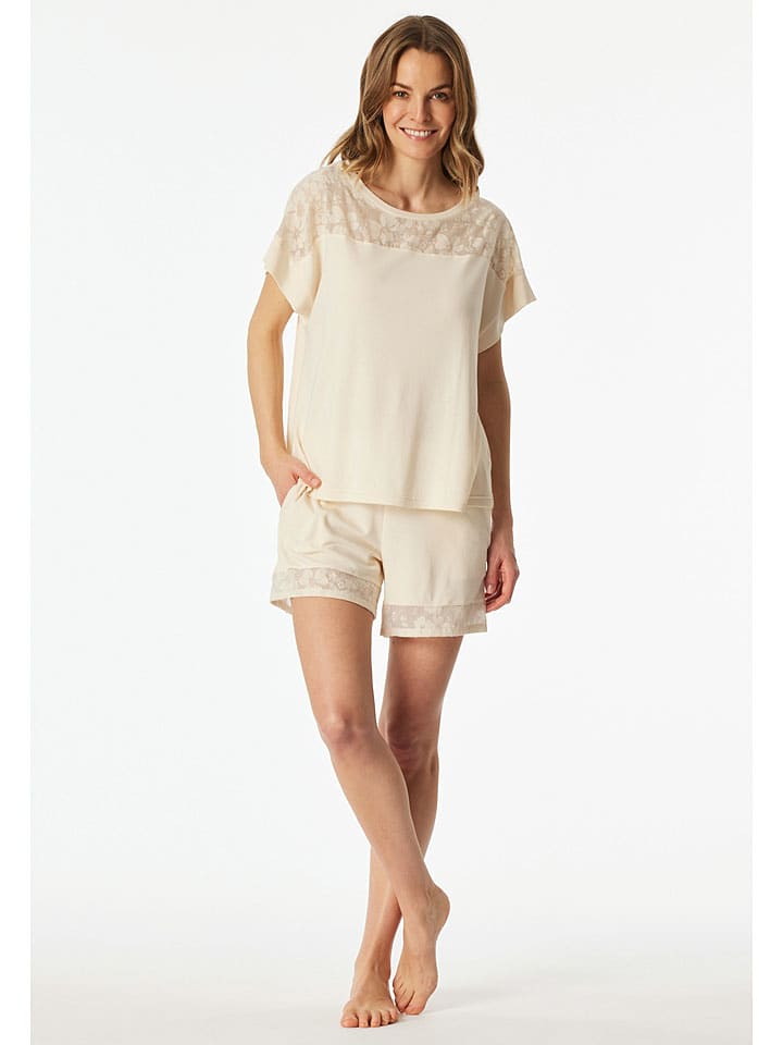 Pyjama in Sand