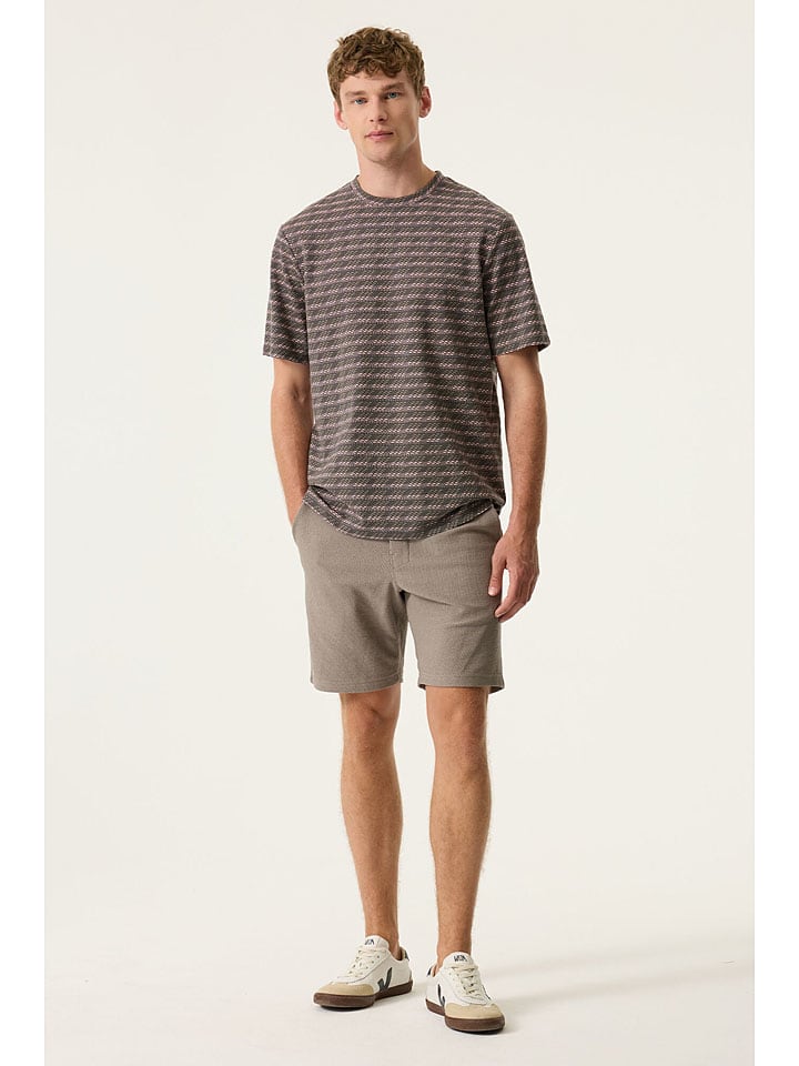 Shirt in Braun