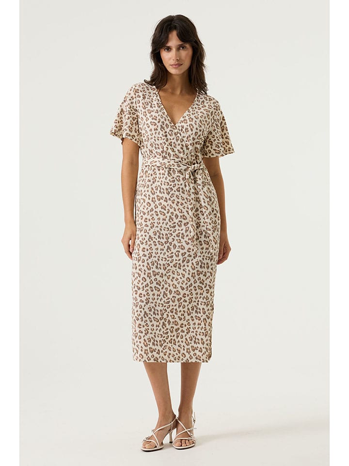 Kleid in Creme