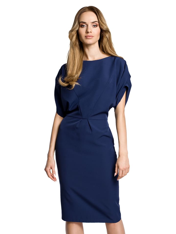 Kleid in Dunkelblau