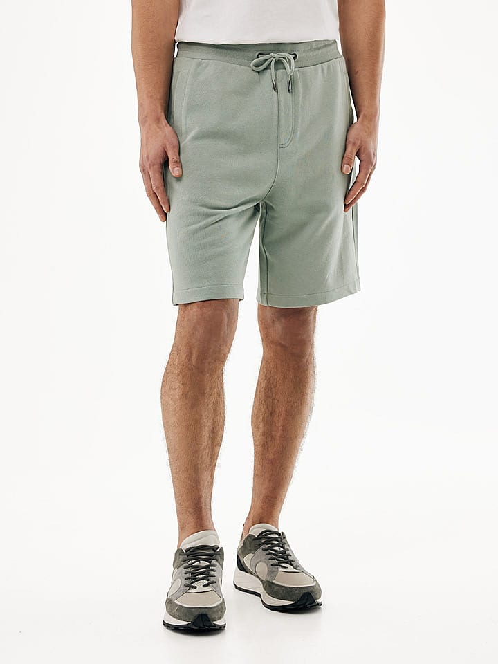 Sweatshorts "Andes" in Grün