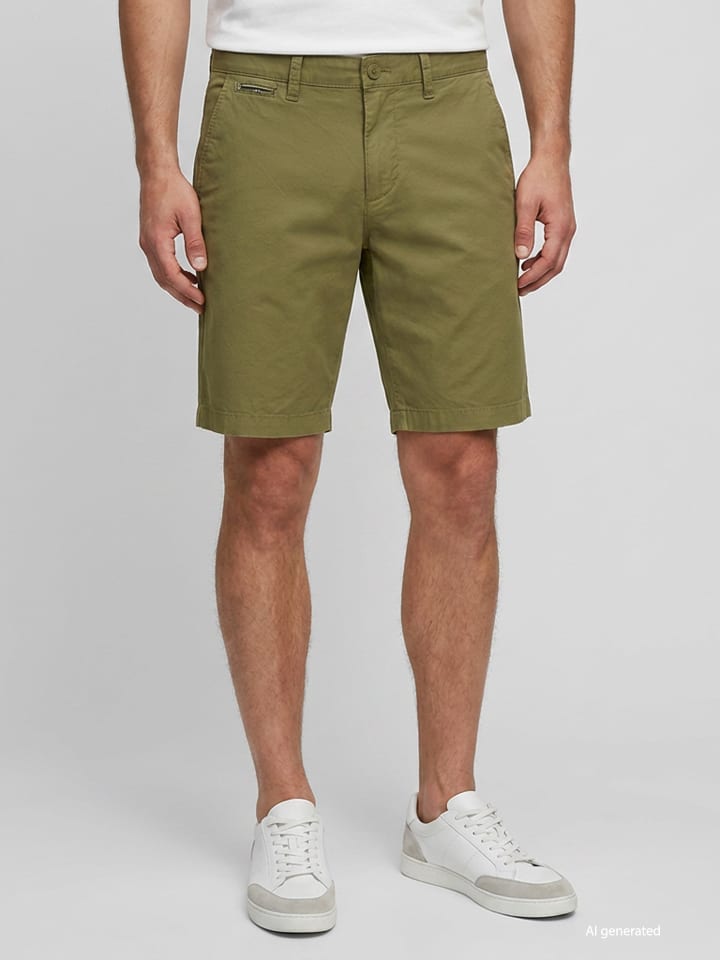 Szorty w kolorze khaki