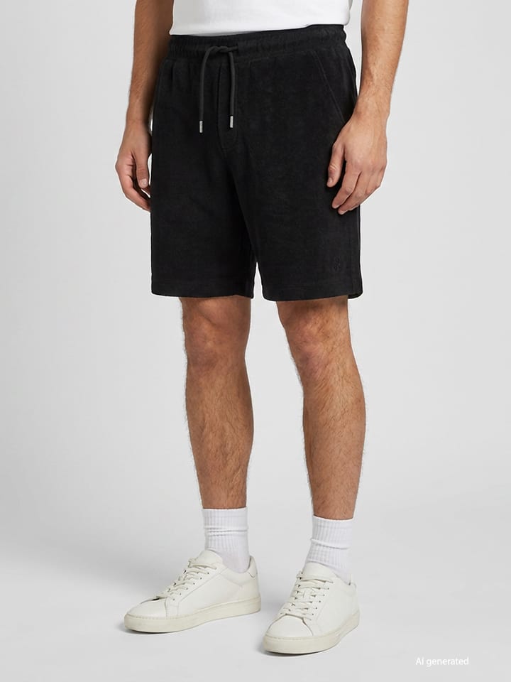 Shorts in Schwarz