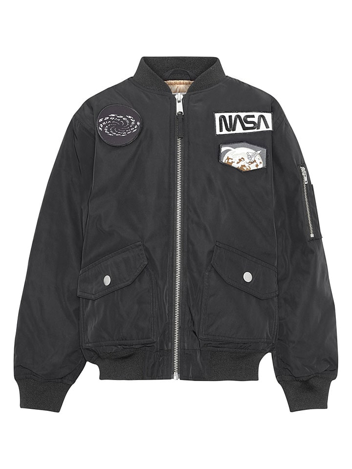 Kurtka w kolorze czarnym