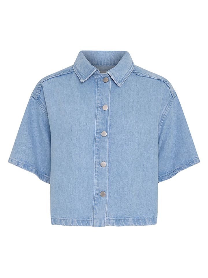 Jeanshemd in Hellblau