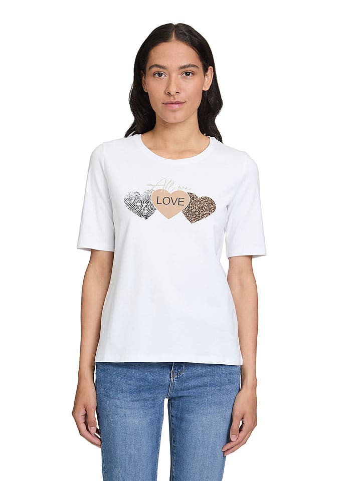 Shirt wit