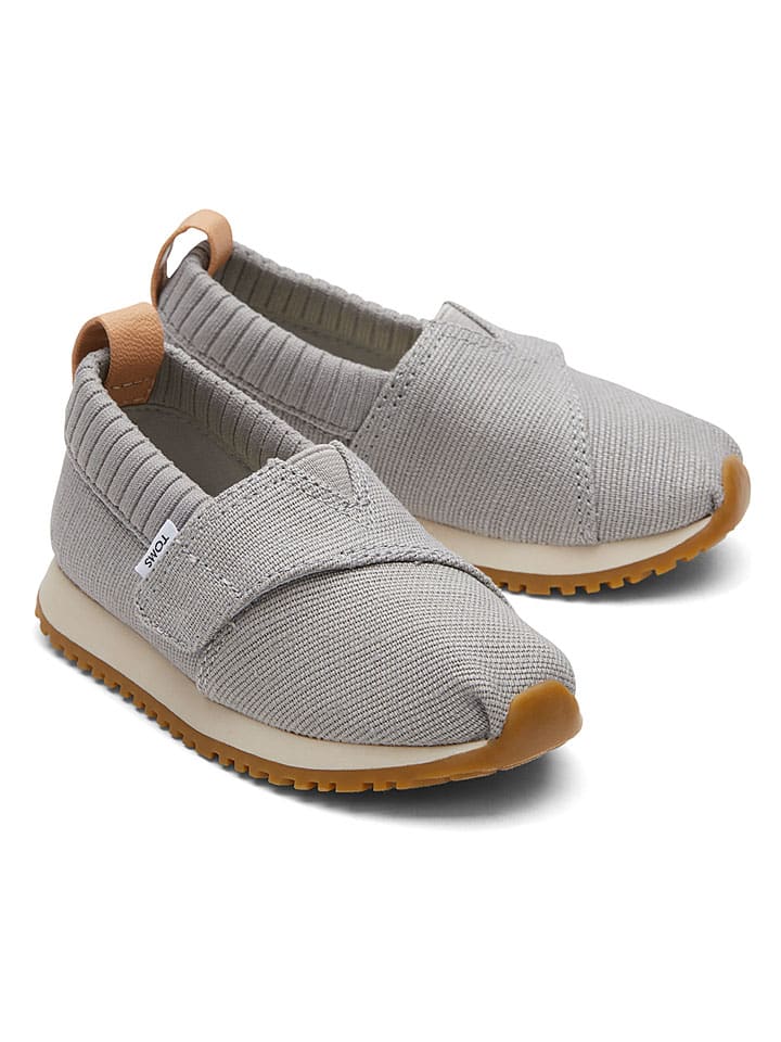 Sneakers in Grau