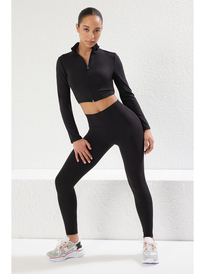 Legginsy sportowe w kolorze czarnym