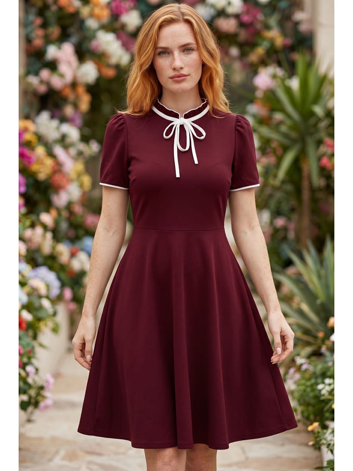 Kleid in Rot