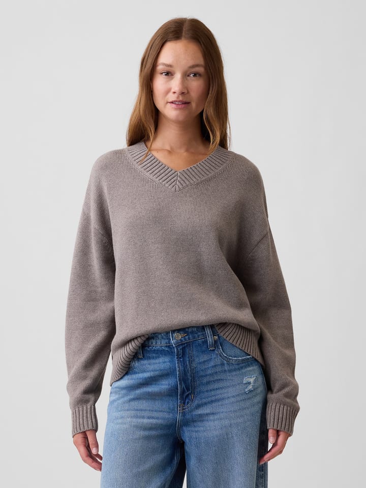 Sweter w kolorze szarobrązowym