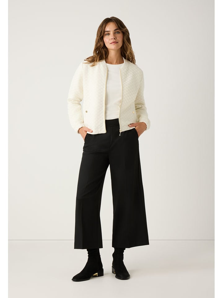 Bomberjacke in Creme