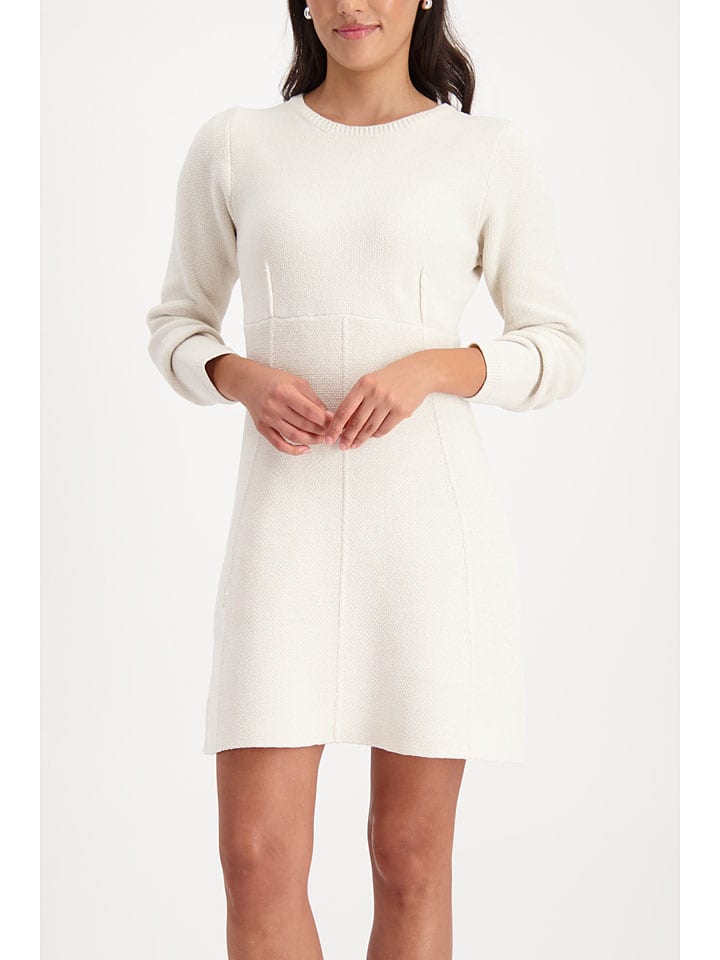 Kleid in Weiß