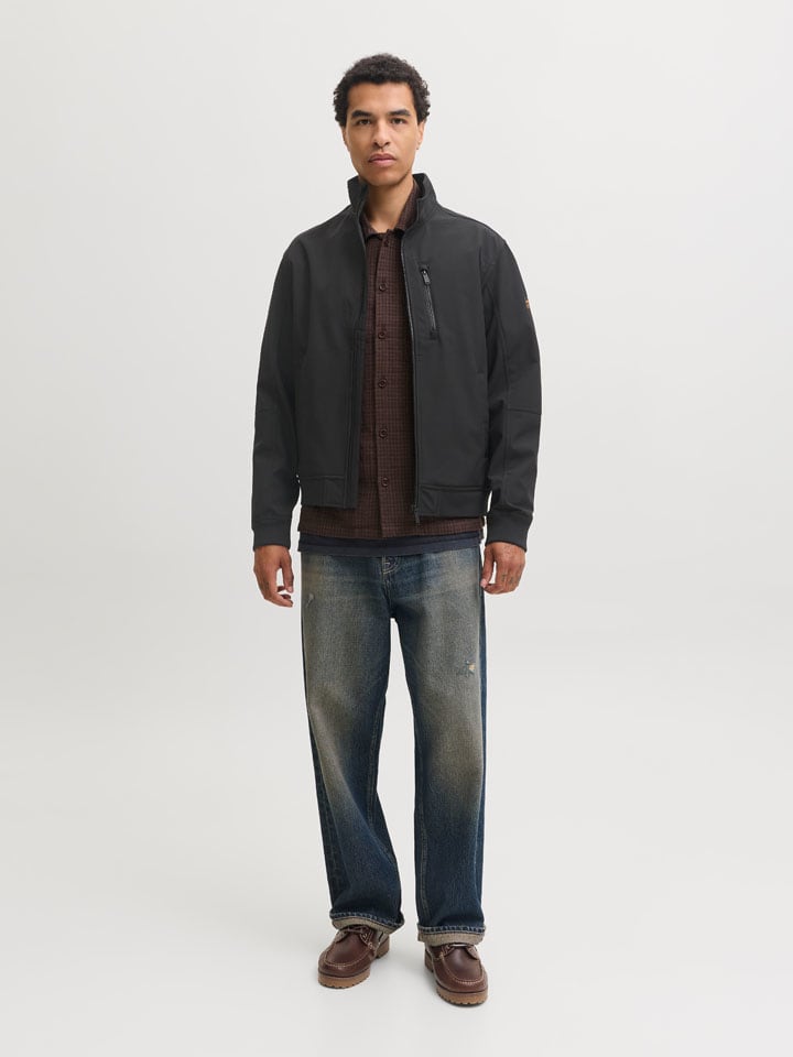 Softshelljacke in Schwarz
