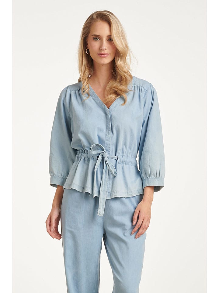 Jeansbluse in Hellblau