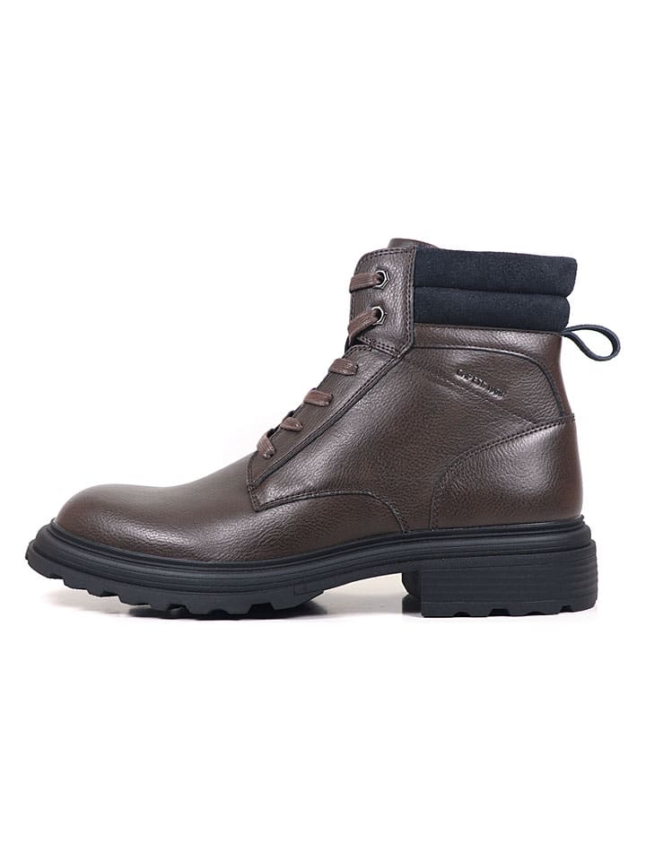 Boots in Braun