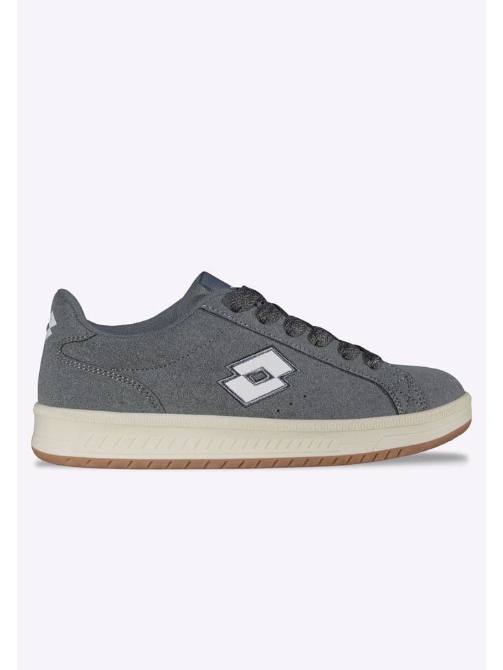 Sneakers in Grau