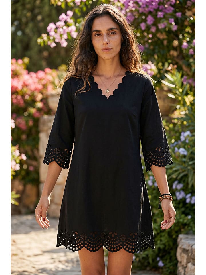 Kleid in Schwarz