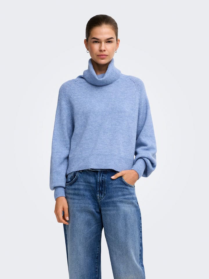 Sweter w kolorze błękitnym