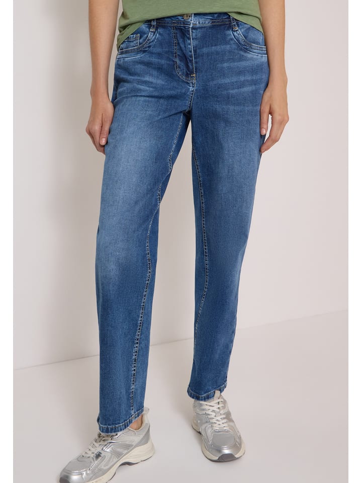 Dżinsy - Tapered fit - w kolorze niebieskim