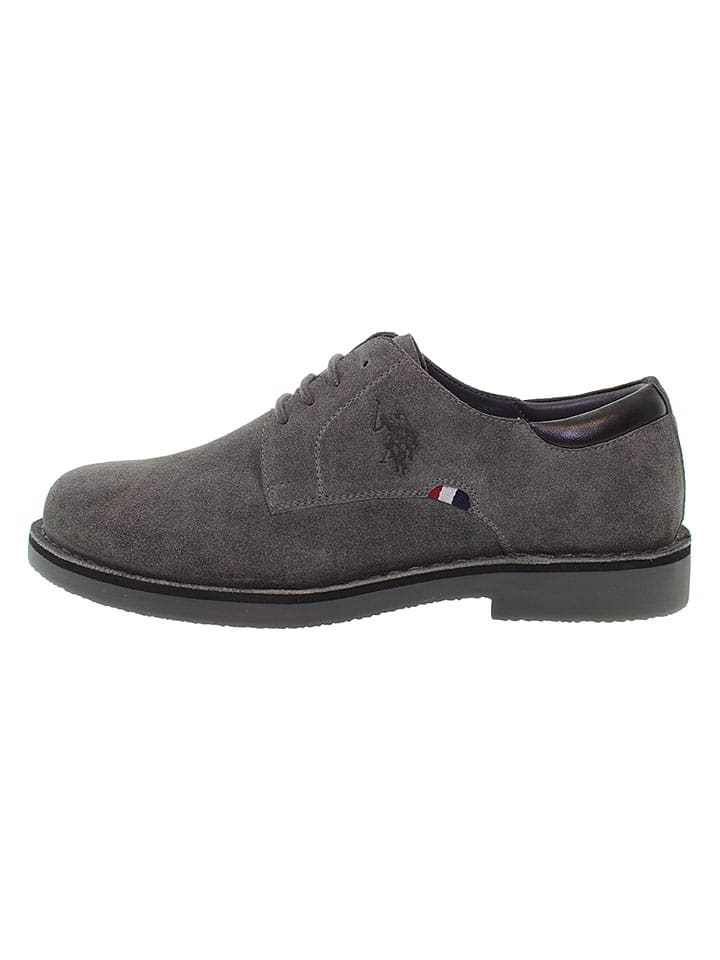 Schnürschuhe in Grau