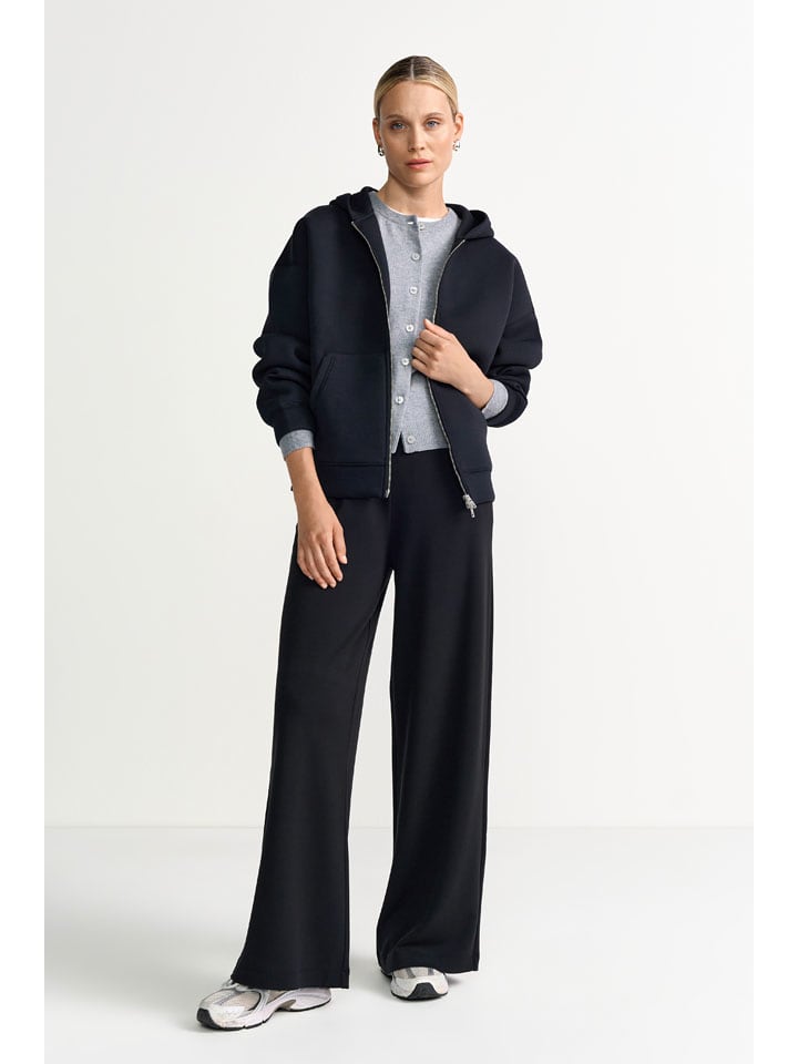 Bluza w kolorze czarnym