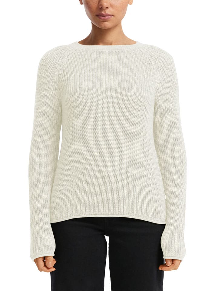 Sweter w kolorze kremowym