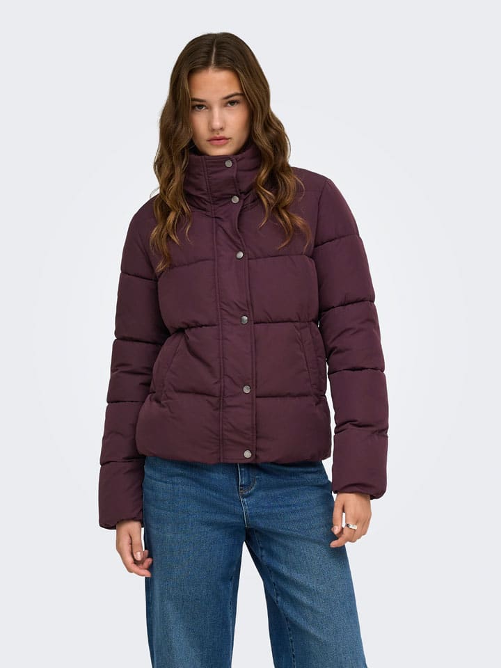 Winterjacke in Bordeaux