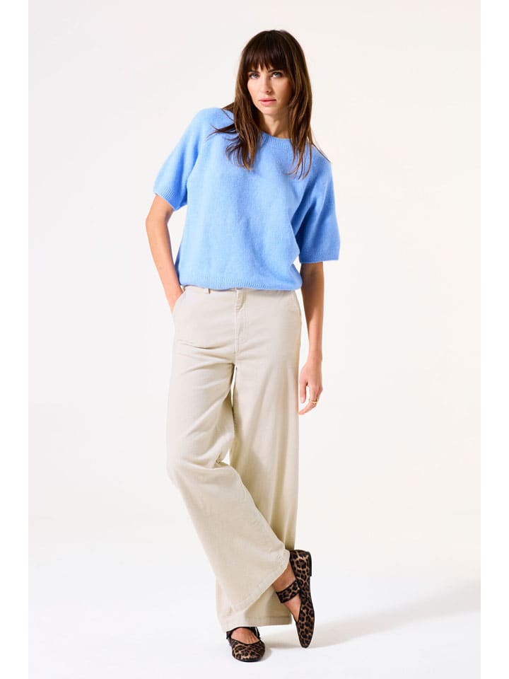 Cordhose in Sand