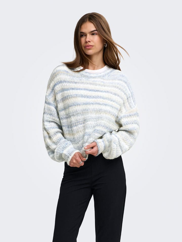 Sweter w kolorze białym