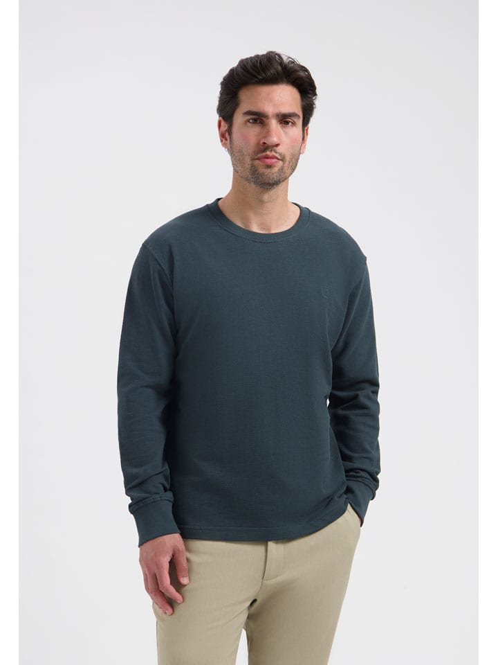 Sweter w kolorze morskim