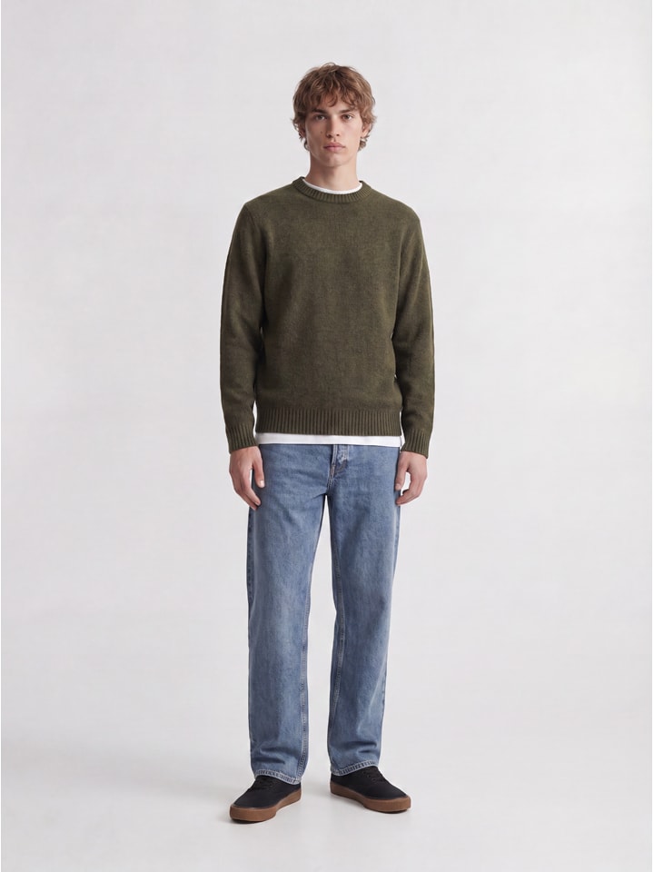 Sweter w kolorze oliwkowym