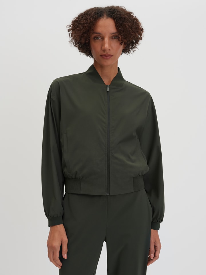Kurtka w kolorze khaki