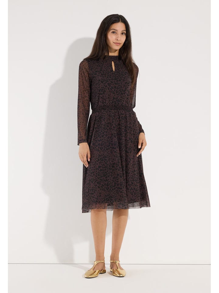 Kleid in Braun