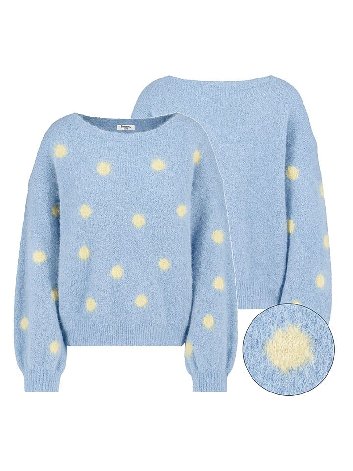 Pullover in Hellblau