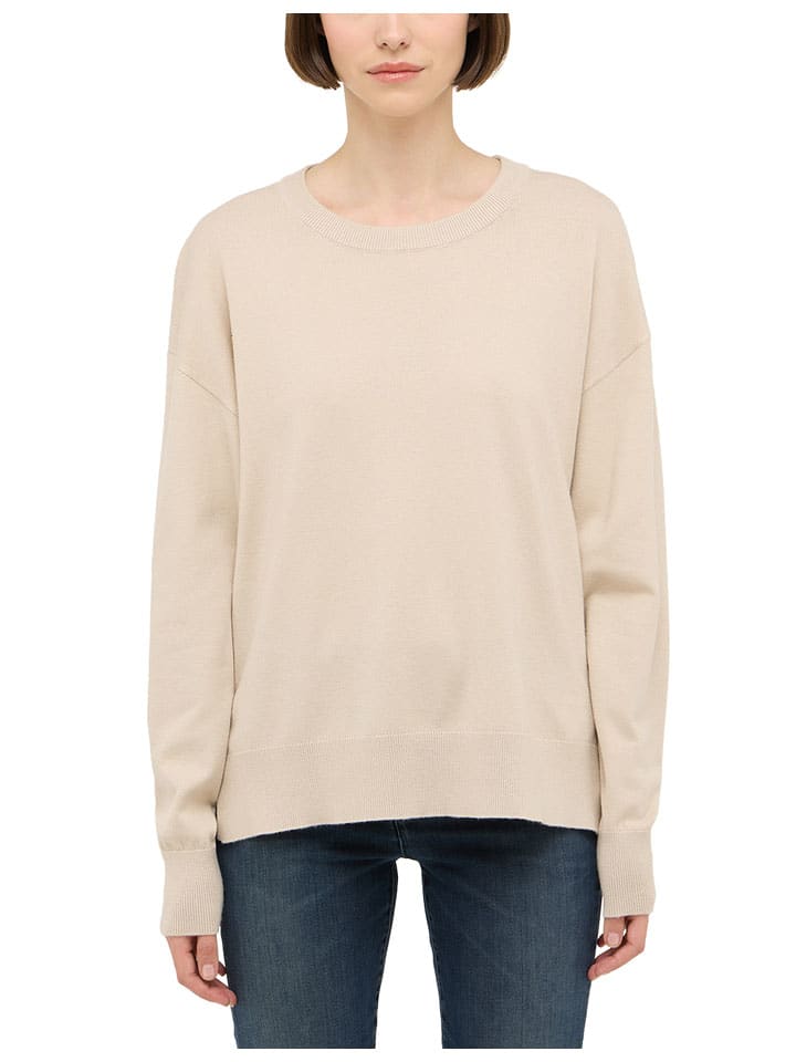 Sweter w kolorze beżowym