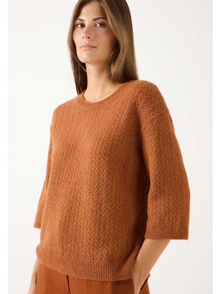 Sweter w kolorze karmelowym