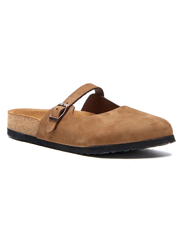 Leder-Clogs in Sand
