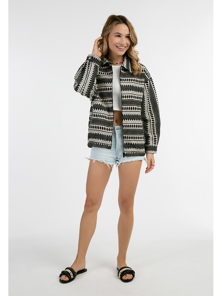 Hemdjacke in Schwarz/ Creme
