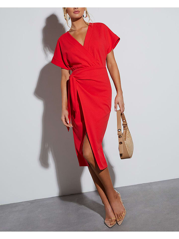 Kleid in Rot