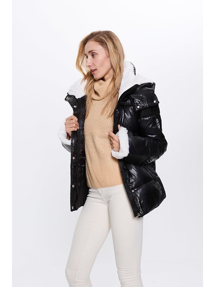 Winterjacke in Schwarz