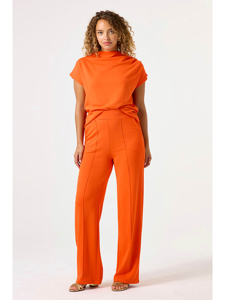 Trui oranje